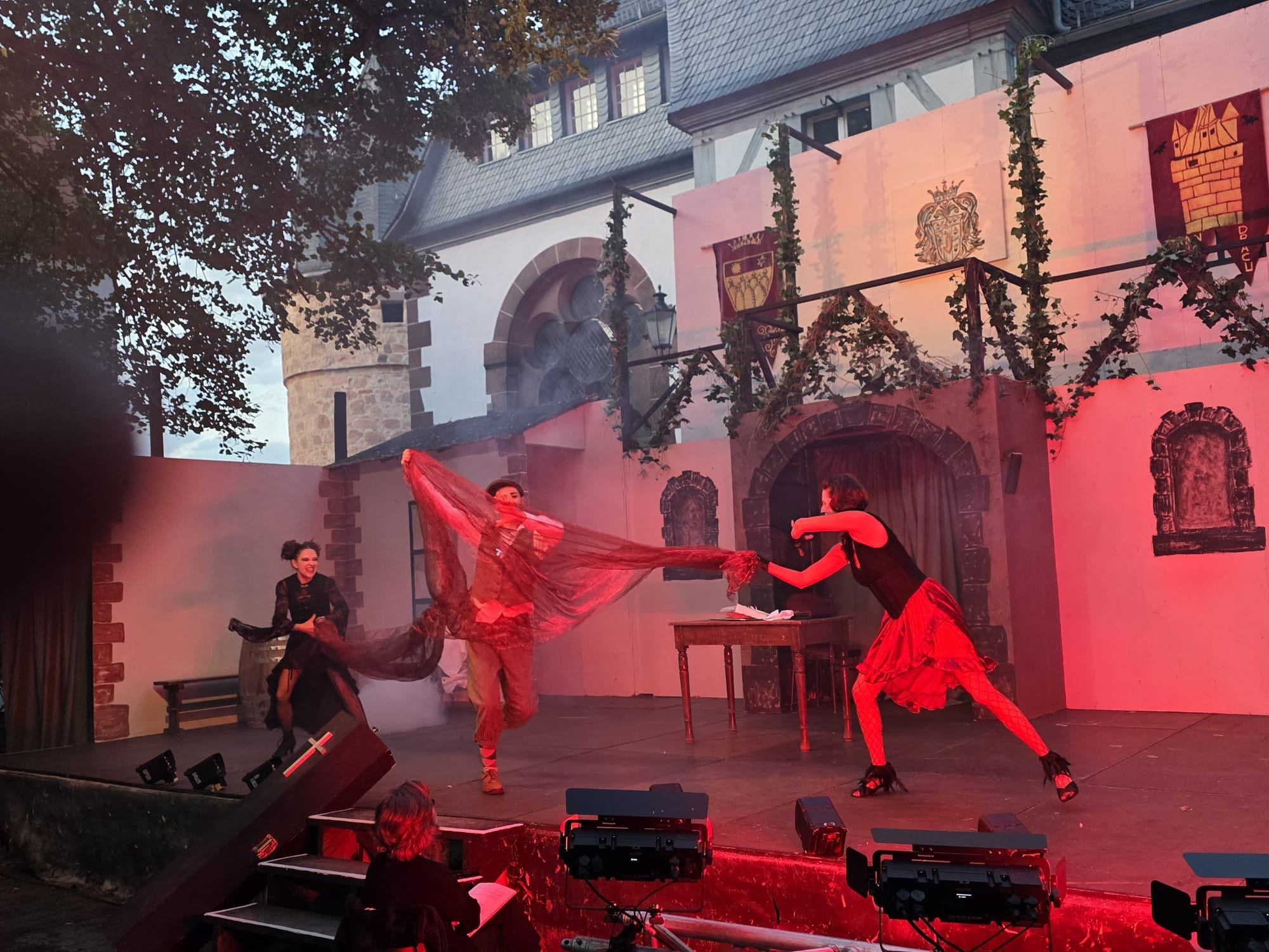 theaterverein-wetter-dracula-premiere-91