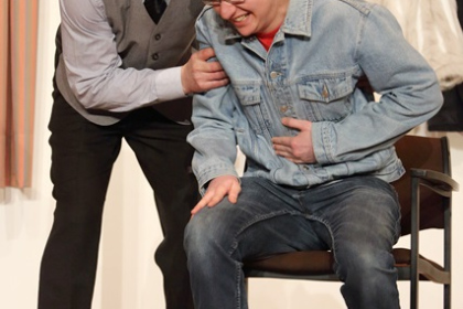theaterverein-wetter-und-alles-auf-krankenschein-bild07