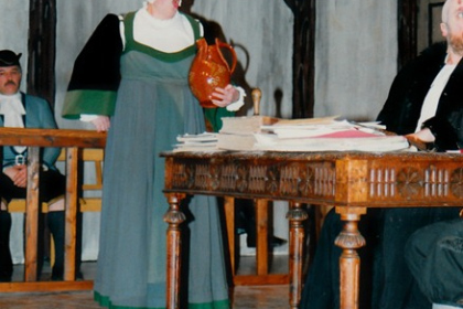 theaterverein-wetter-der-zerbrochene-krug-bild21