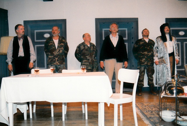 theaterverein-wetter-die-physiker-bild29