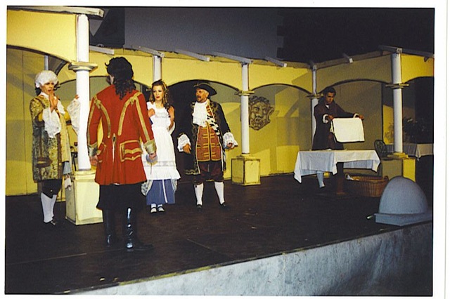 theaterverein-wetter-mirandolina-bild14