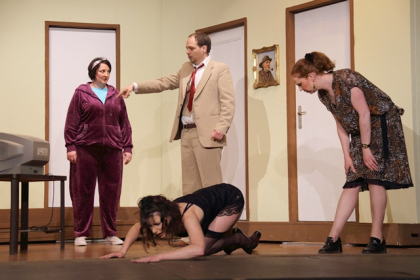 theaterverein-wetter-der-nackte-wahnsinn-premiere-39