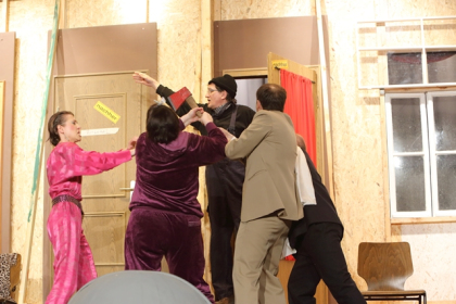 theaterverein-wetter-der-nackte-wahnsinn-premiere-4