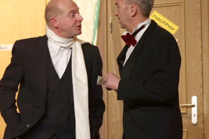 theaterverein-wetter-der-nackte-wahnsinn-premiere-54