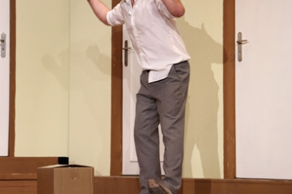 theaterverein-wetter-der-nackte-wahnsinn-premiere-90